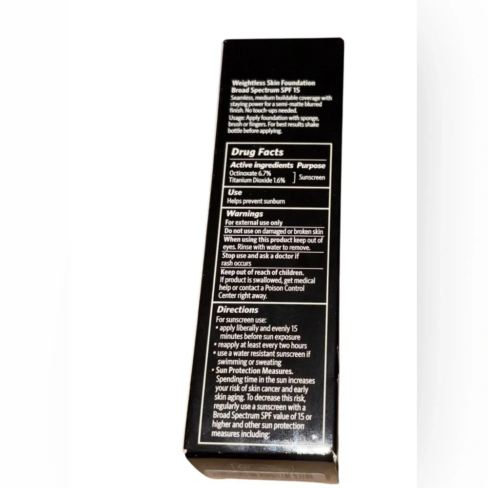 Bobbi Brown Weightless Skin Foundation